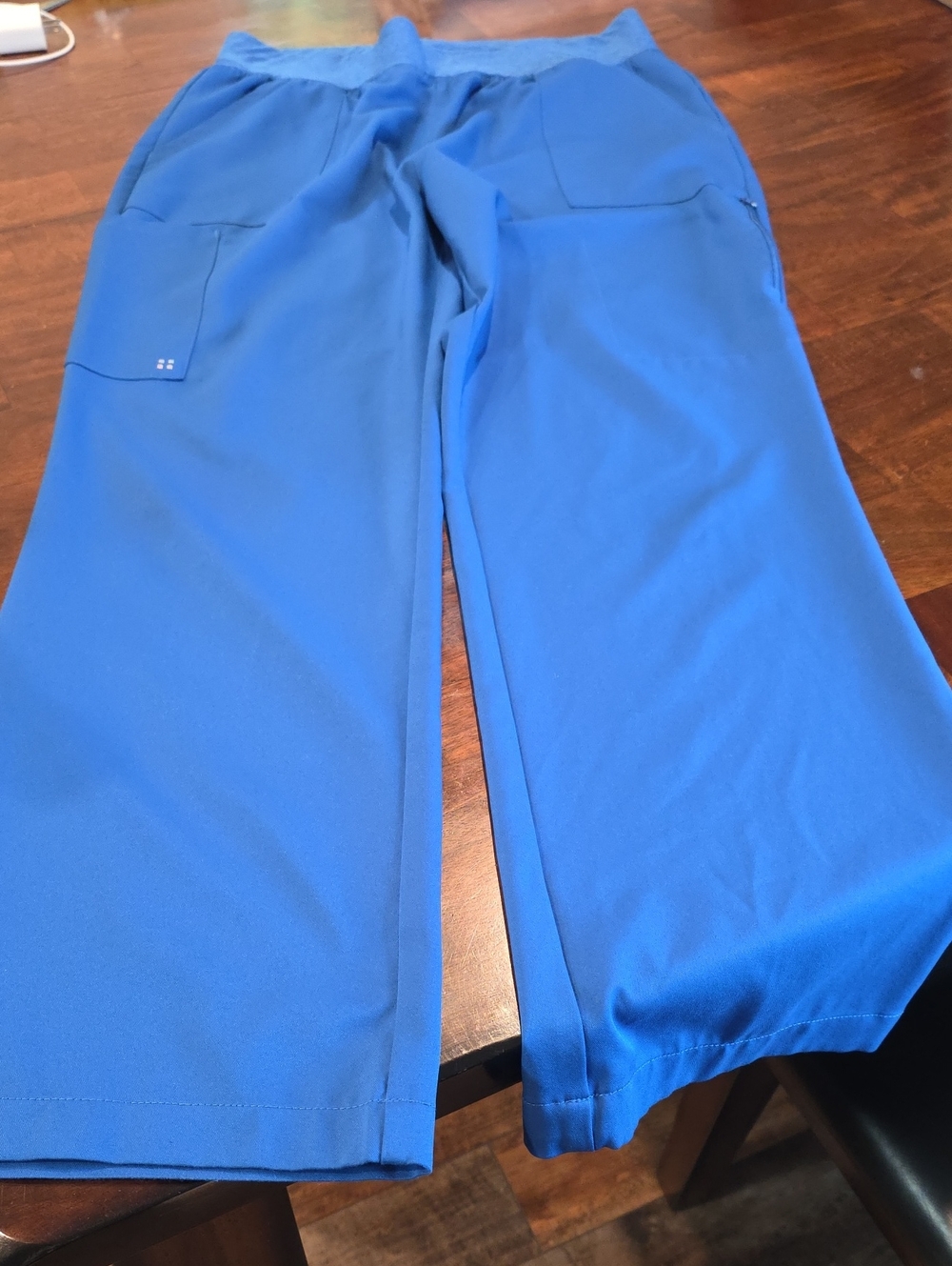 White Cross Vibe Scrub Pants